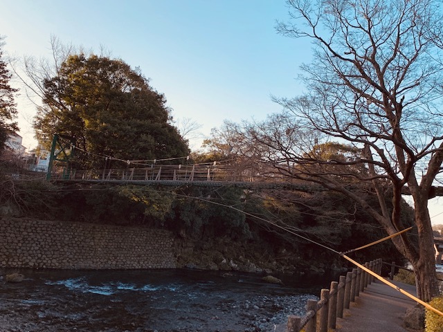 五竜の滝 吊り橋 リライト横浜