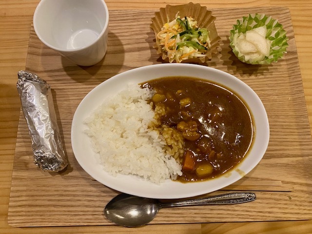 子安の丘みんなの家　カレー