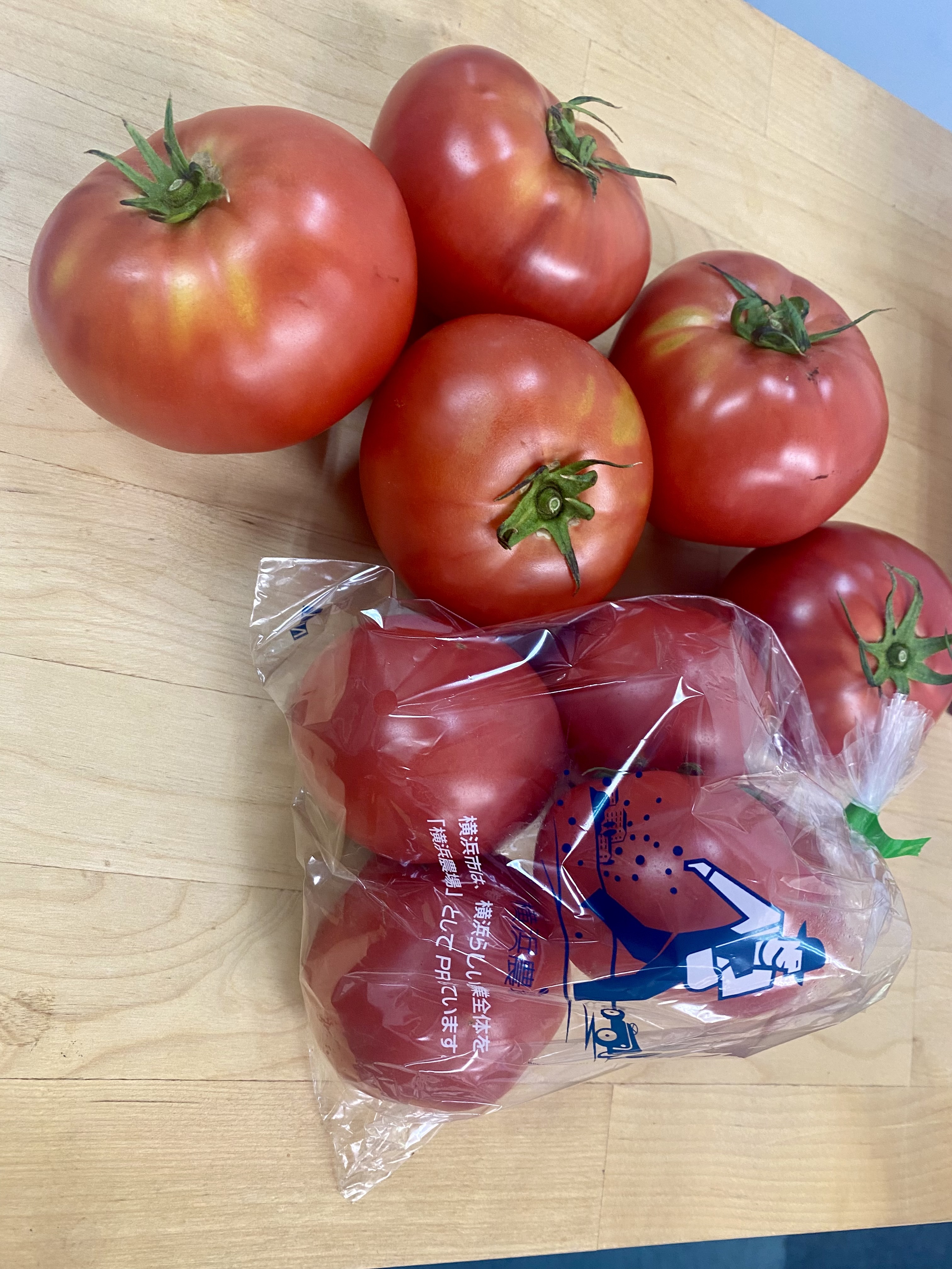 横浜市　水耕栽培トマト